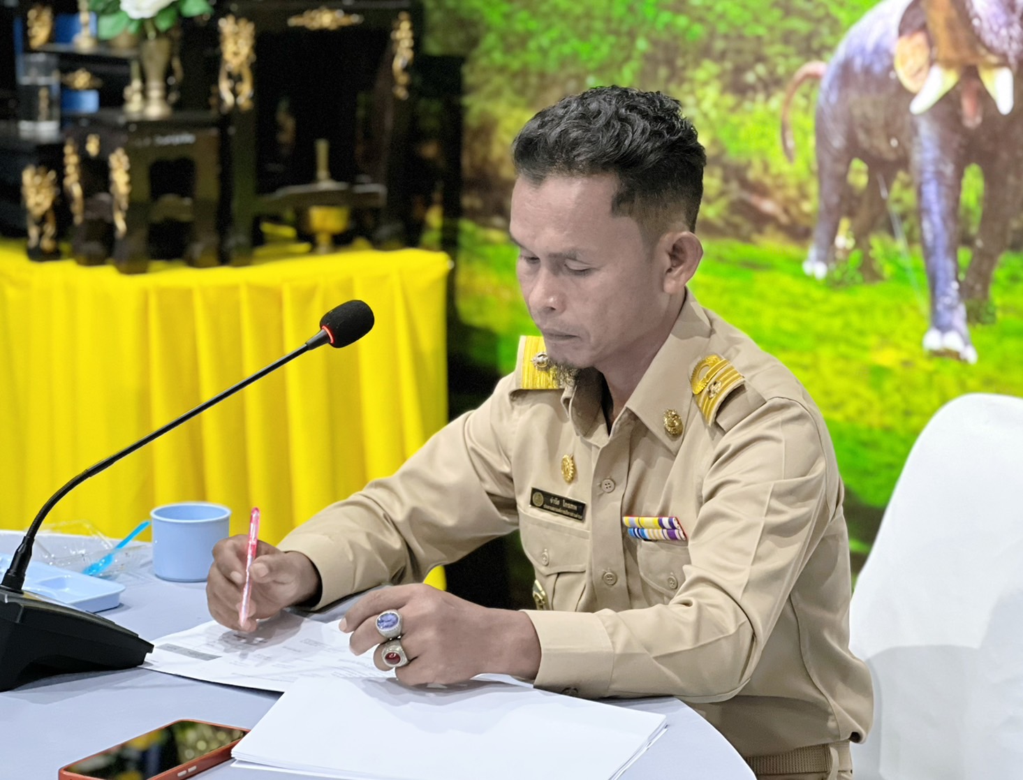 ประชุมสภาองค์การบริหารส่วนตำบลป่าแก่บ่อหิน สมัยสามัญ สมัยที่ 2 ครั้งที่ 2 ประจำปี 2567