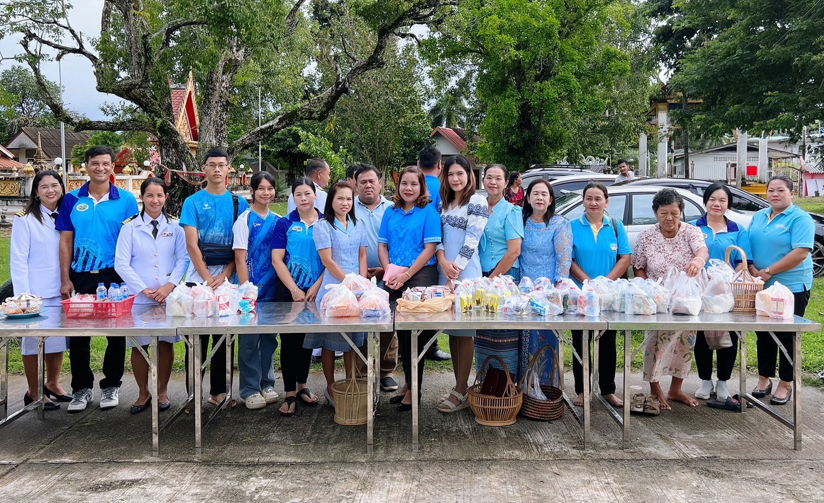 ทำบุญตักบาตรถวายพระราชกุศล ภายใต้กิจกรรมเฉลิมพระเกียรติ สมเด็จพระนางเจ้าสิริกิติ์ พระบรมราชินีนาถ พระบรมราชชนนีพันปีหลวง