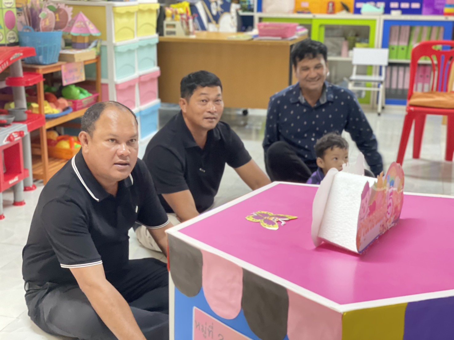 ตรวจเยี่ยมและติดตามความก้าวหน้าการดำเนินงานโครงการ “การขับเคลื่อนการพัฒนาระบบการดูแลเด็กปฐมวัย สู่การเป็นศูนย์ต้นแบบโดยชุมชนท้องถิ่น”
